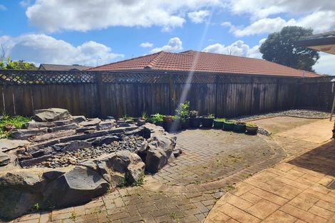 Photo of property in 8 Huntington Drive, Huntington Park, Auckland, 2013