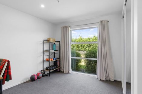 Photo of property in 14 Whitcombe Place, Darfield, 7571