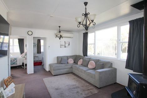 Photo of property in 70 Sedcole Street, Pahiatua, 4910