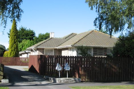 Photo of property in 12 Bevington Street, Avonhead, Christchurch, 8042