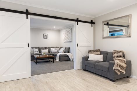 Photo of property in 2 Moira Close, Welcome Bay, Tauranga, 3175