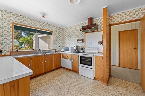 Photo of property in 28 Kelly Street, Baylys Beach, Dargaville, 0377