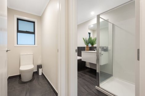 Photo of property in 2 Moira Close, Welcome Bay, Tauranga, 3175