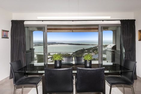 Photo of property in 5 Ophir Lane, Redcliffs, Christchurch, 8081