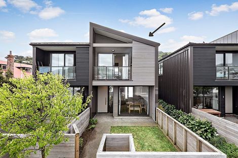 Photo of property in 74u3 Derwent Street, Island Bay, Wellington, 6023