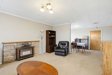 Photo of property in 90 Manuka Street, Castlecliff, Whanganui, 4501