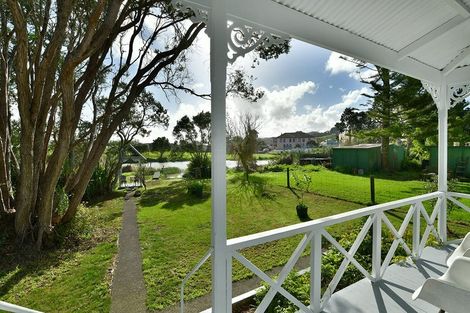 Photo of property in 11 Green Lane, Helensville, 0800