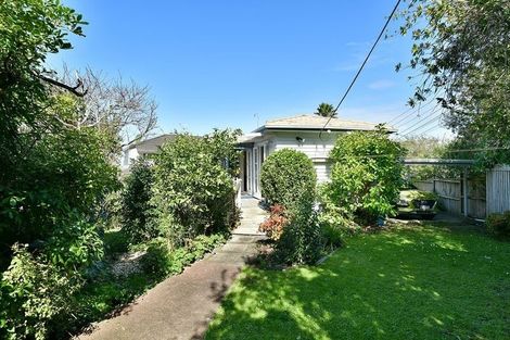 Photo of property in 1/831 Beach Road, Browns Bay, Auckland, 0630