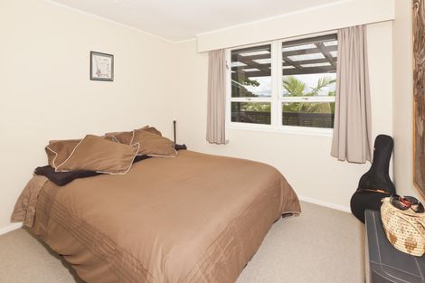 Photo of property in 2 Hilltop Avenue, Morningside, Whangarei, 0110