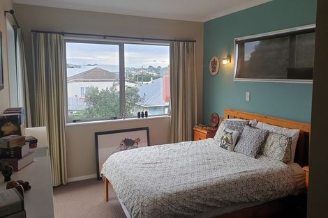Photo of property in 76a Te Pene Avenue, Titahi Bay, Porirua, 5022