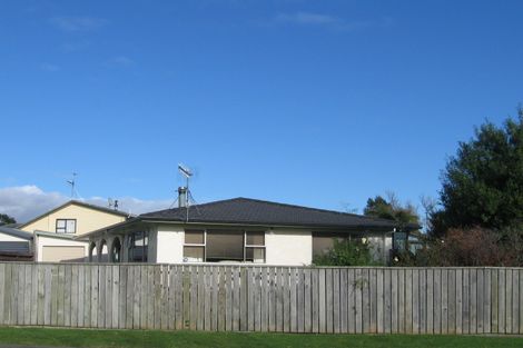 Photo of property in 13 Marere Avenue, Paraparaumu, 5032