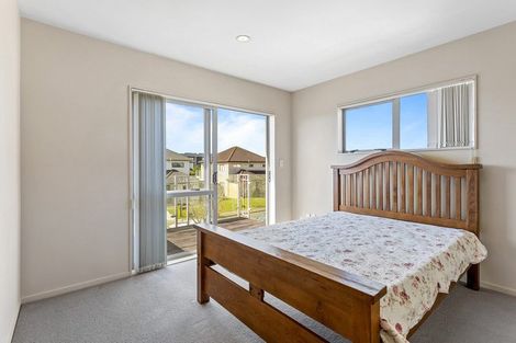 Photo of property in 12 Merlot Way, Te Atatu South, Auckland, 0610