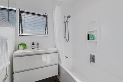 Photo of property in 36 Kawau View Road, Snells Beach, 0920