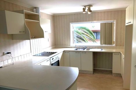 Photo of property in 6 Hansworth Place, Flat Bush, Auckland, 2019
