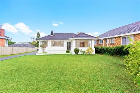 Photo of property in 35 James Laurie Street, Henderson, Auckland, 0612