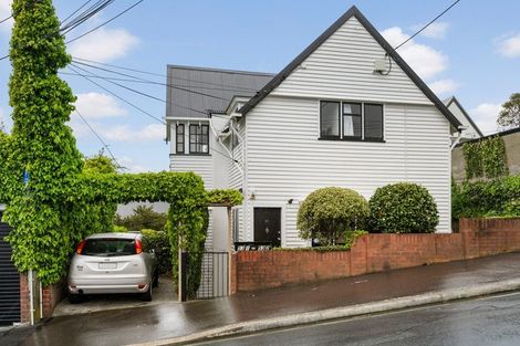 Photo of property in 53 Thompson Street, Mount Cook, Wellington, 6011