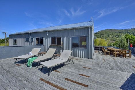 Photo of property in 54 Happy Jacks Road, Mahia, 4198
