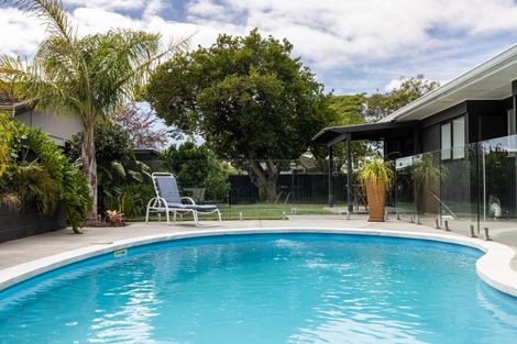 Photo of property in 29 Kent Terrace, Taradale, Napier, 4112