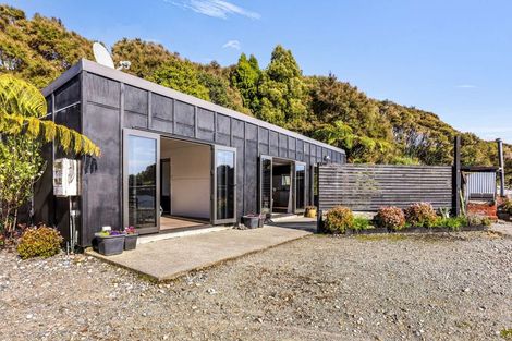 Photo of property in 236 Alma Road, Westport, 7892