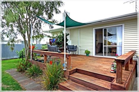 Photo of property in 17 Clyde Street, Levin, 5510