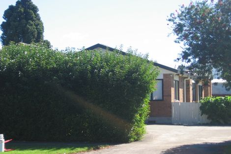 Photo of property in 5a Hinekohu Street, New Lynn, Auckland, 0600