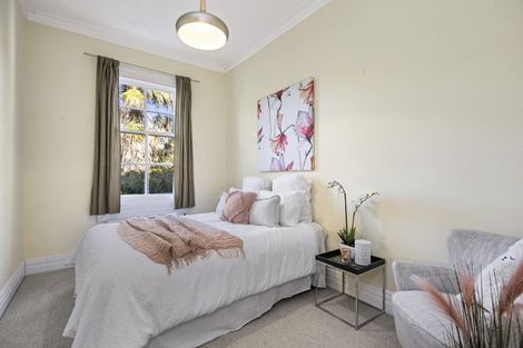 Photo of property in 220 Ohiro Road, Brooklyn, Wellington, 6021