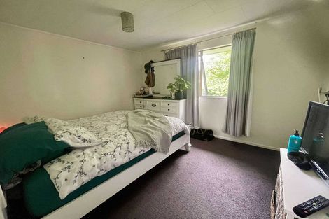 Photo of property in 9a Taioma Crescent, Te Atatu Peninsula, Auckland, 0610