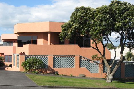 Photo of property in 1/1 Richmond Street, Fitzroy, New Plymouth, 4312