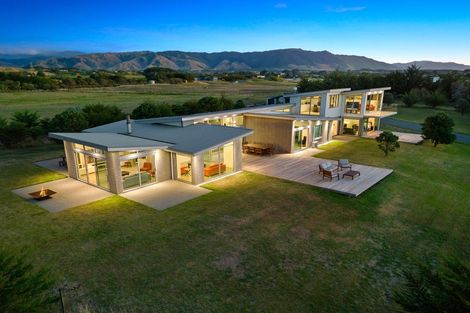 Photo of property in 78 Sims Road, Te Horo Beach, Otaki, 5581