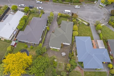 Photo of property in 11 Verran Place, Fendalton, Christchurch, 8052