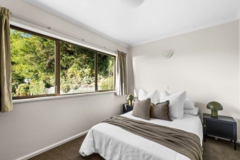 Photo of property in 21 Denholm Road, Hospital Hill, Napier, 4110