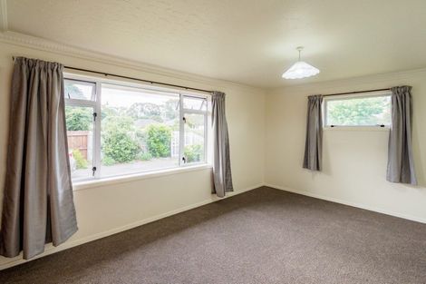 Photo of property in 21 Beatrice Place, Avonhead, Christchurch, 8042