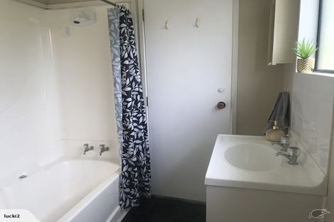 Photo of property in 4 Hassan Drive, Massey, Auckland, 0614