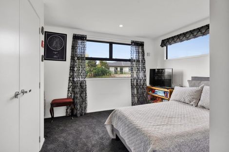 Photo of property in 23 Links Drive, Waiwhakaiho, New Plymouth, 4312