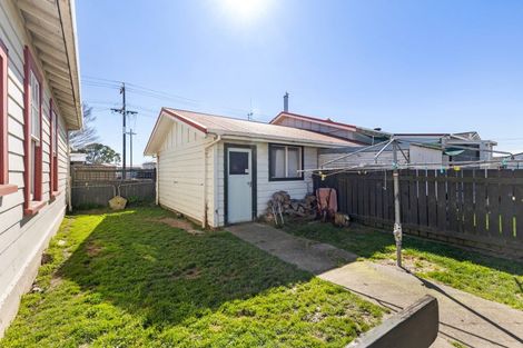 Photo of property in 15 Fairs Road, Milson, Palmerston North, 4414