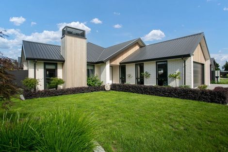 Photo of property in 14 Ruge Court, Cambridge, 3434