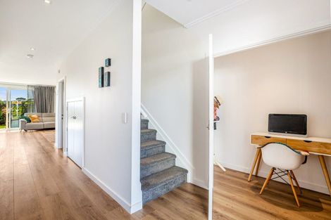 Photo of property in 32 Marine Parade, Hobsonville, Auckland, 0616