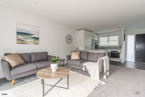 Photo of property in 4b Rheingold Place, Huapai, Kumeu, 0810