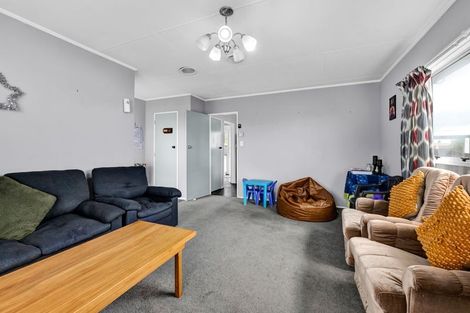 Photo of property in 11 Manuka Place, Hawera, 4610