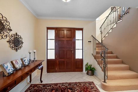 Photo of property in 8 Tupare Place, Highlands Park, New Plymouth, 4312