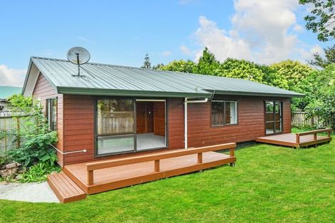 Photo of property in 13 Riserra Drive, Ranui, Auckland, 0612