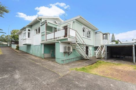 Photo of property in 1/3177 Great North Road, New Lynn, Auckland, 0600
