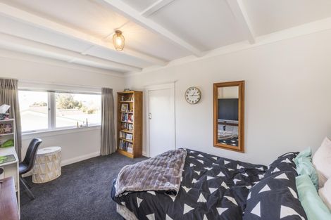Photo of property in 34 Saint Johns Avenue, Palmerston North, 4414