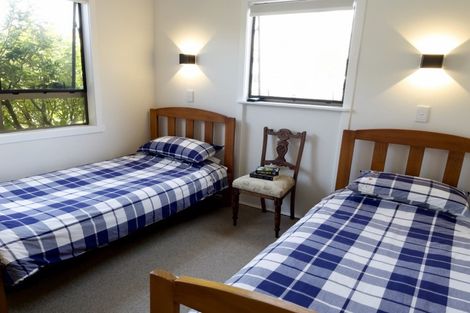 Photo of property in 402 Linton Crescent, Whangamata, 3620