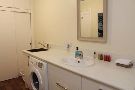 Photo of property in 36 Hargreaves Street, Mount Cook, Wellington, 6021