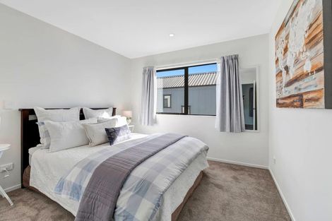Photo of property in 4 William Bayes Place, Red Beach, 0932