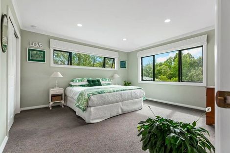 Photo of property in 4a Pounamu Avenue, Greenhithe, Auckland, 0632