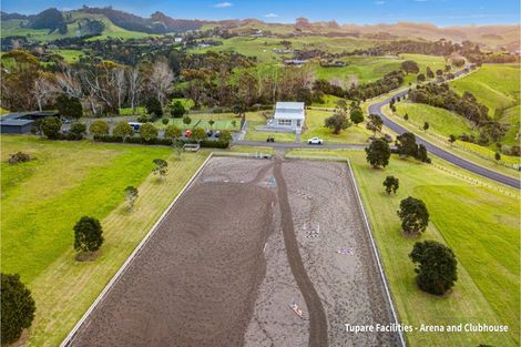 Photo of property in 68d Tuparekura Road, South Head, Helensville, 0874