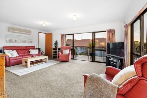 Photo of property in 19 D'urville Place, Gulf Harbour, Whangaparaoa, 0930
