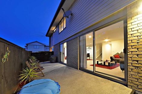 Photo of property in 20 Lane Cameron Place, Flat Bush, Auckland, 2019